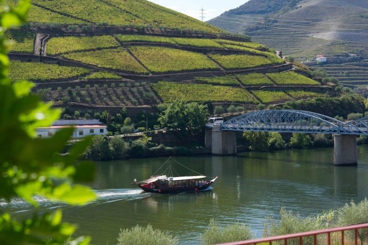 a small boat in a body of water